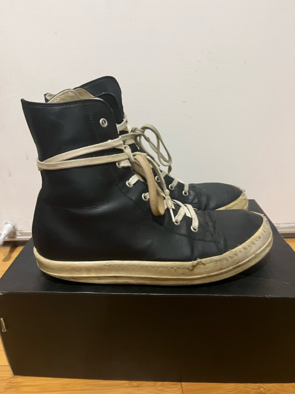 Rick Owen’s high top sneaker
